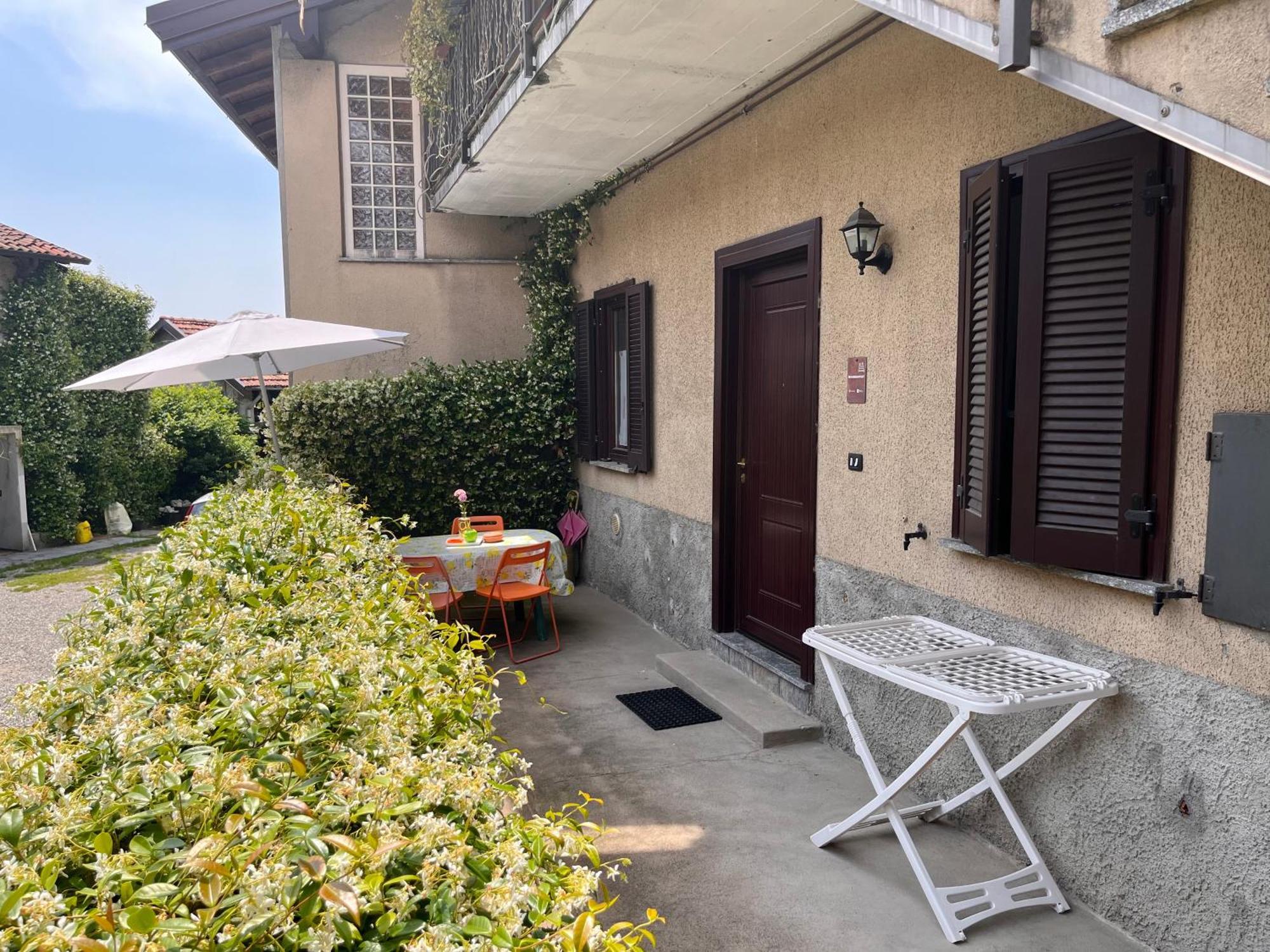Il Cortile Como Single & Double Room In Apartment No Hotel المظهر الخارجي الصورة