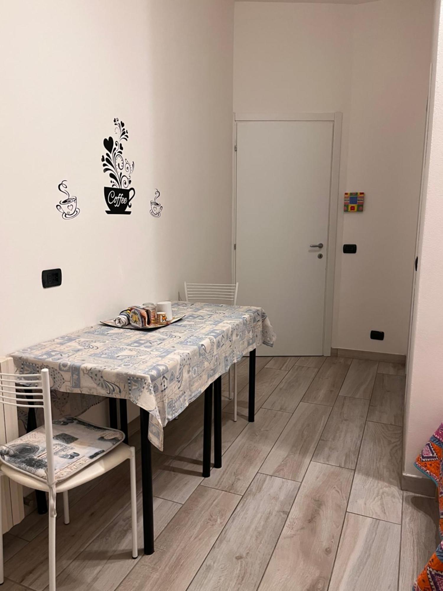 Il Cortile Como Single & Double Room In Apartment No Hotel المظهر الخارجي الصورة